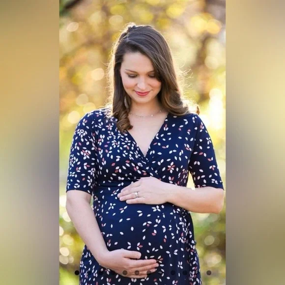 EUC Motherhood Maternity/Nursing Blue Multi Wrap, Small, MSRP $69 - Picture 10 of 10